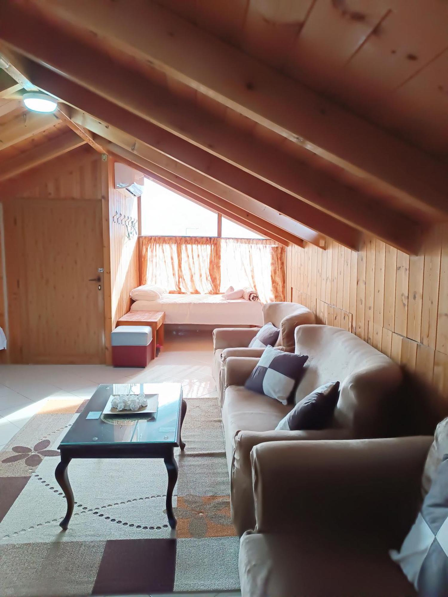 Guesthouse Eva Suite Berat Ngoại thất bức ảnh
